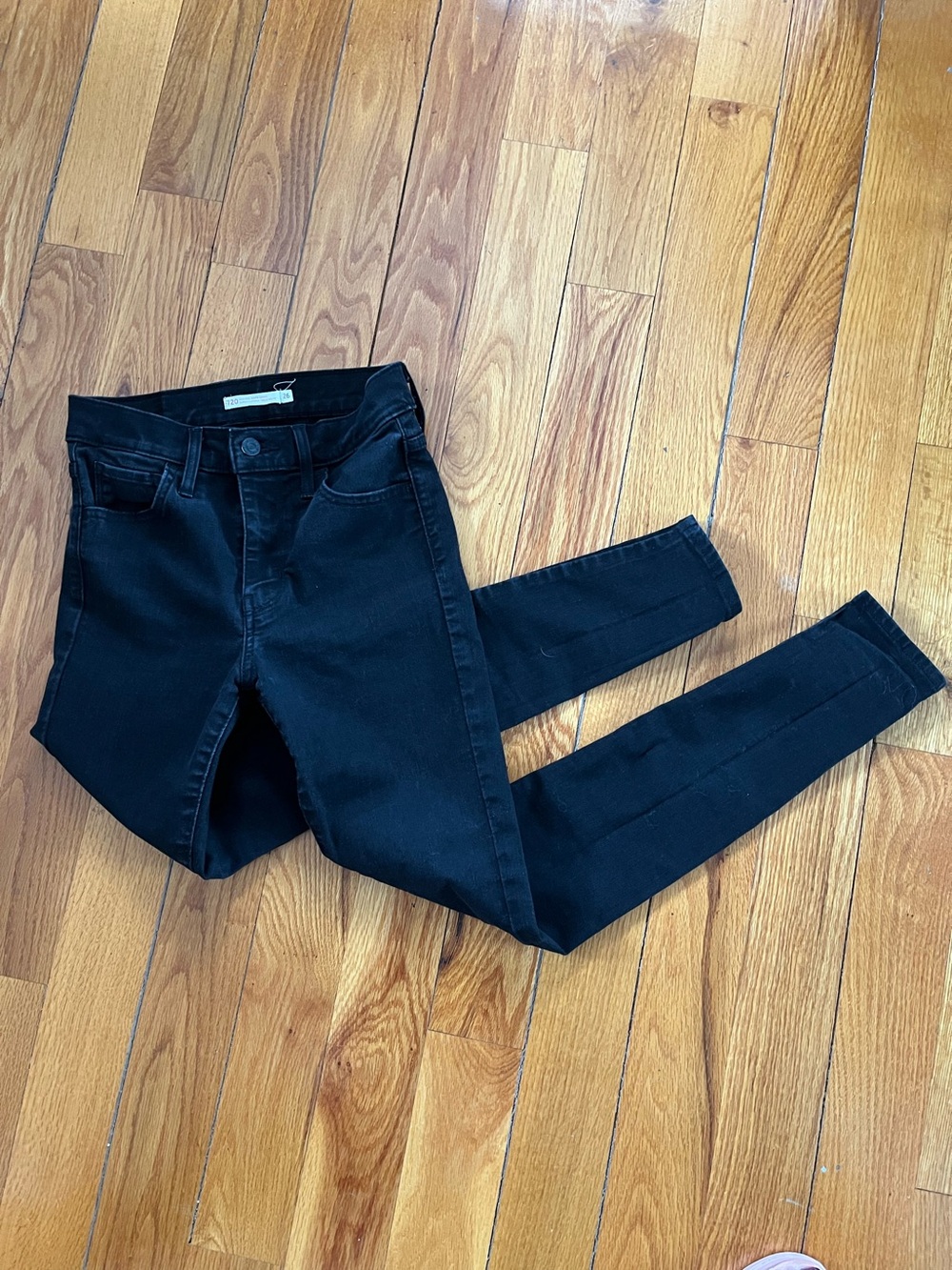Levi's Black Women's Skinny Jeans